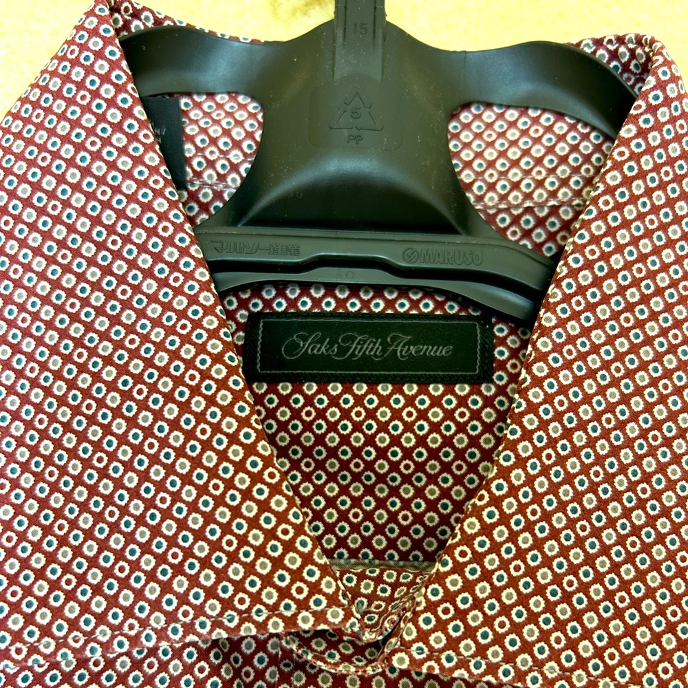 Beautiful like NEW Saks shirt.